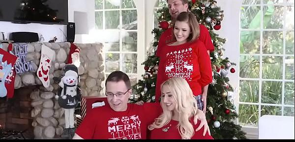 Step-Sis Fucked By Her Brother During Family Christmas Pictures